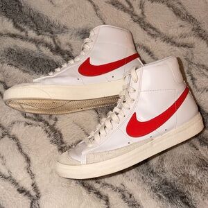 Nike White and Red High-Tops